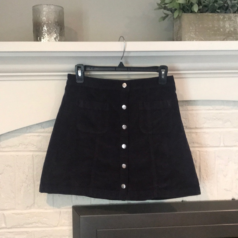 Medium urban outfitters skirt never worn